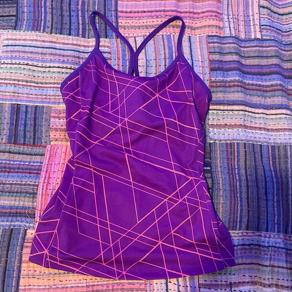 OLD NAVY ACTIVE Razorback Tank Bundle - Picture 3 of 4